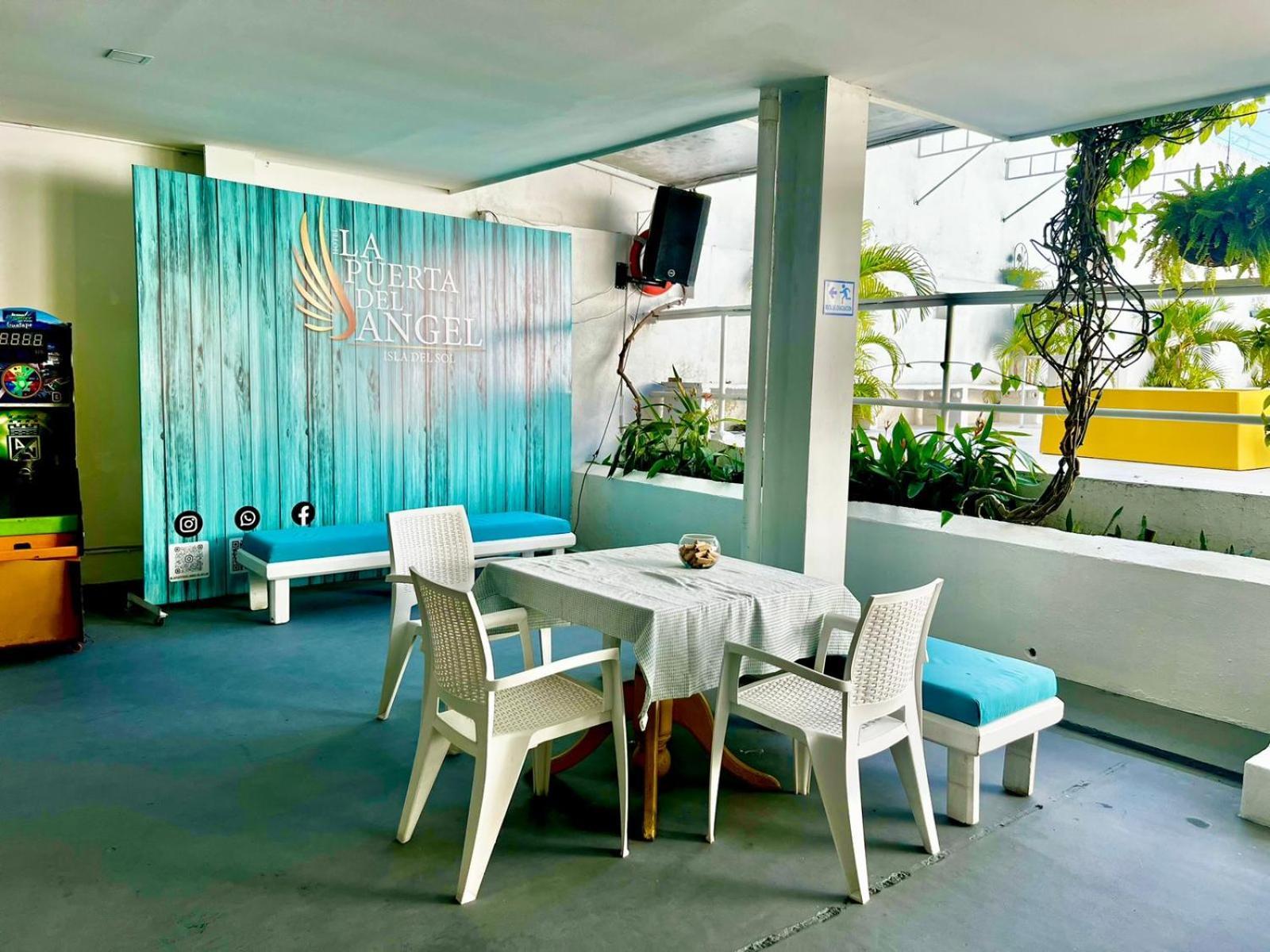 La Puerta Del Angel Isla Hotel Girardot Kültér fotó